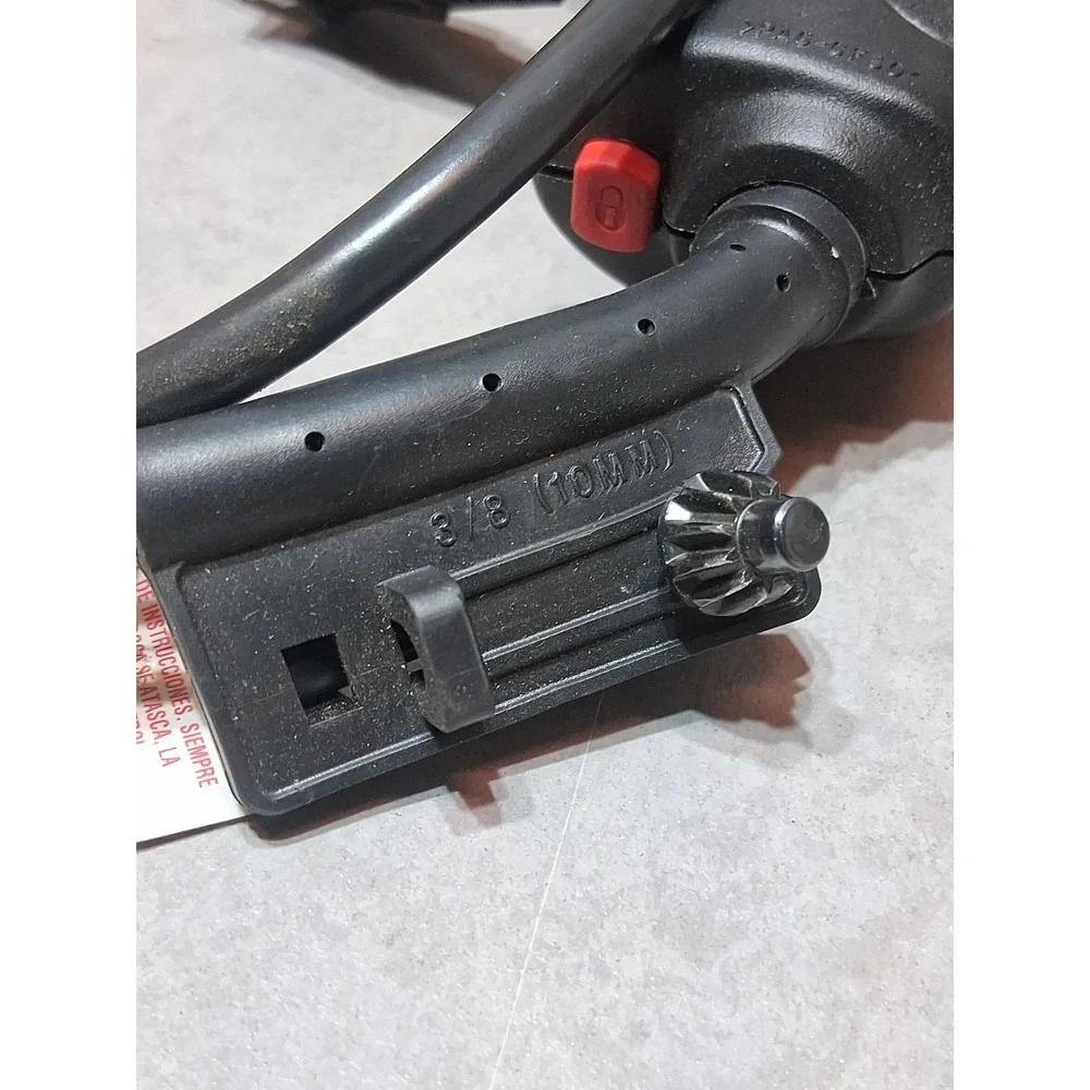 SKIL 6215 3/8 Variable Speed Reversing Drill. Chuck Key, Box And Book Included